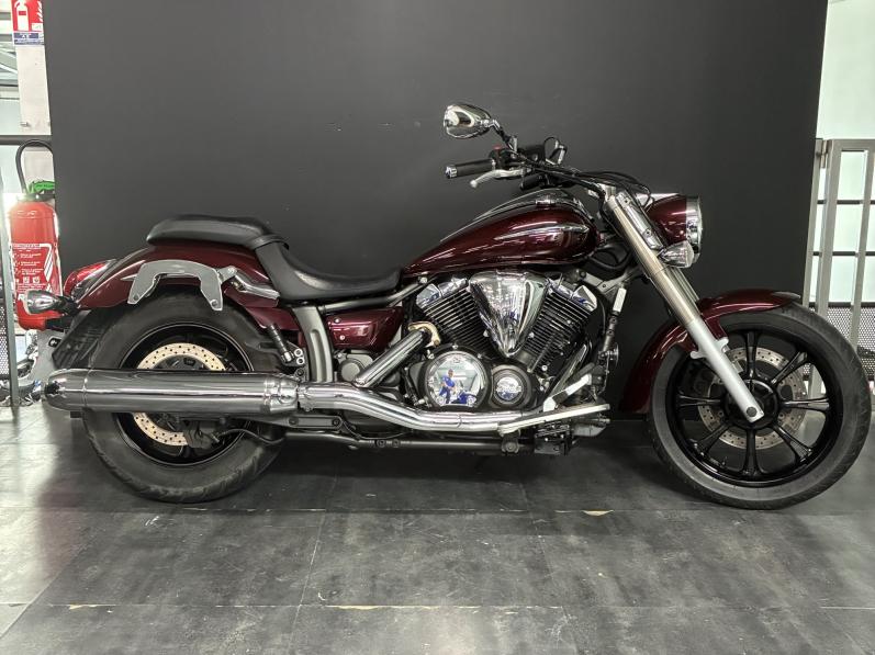 YAMAHA XVS 950