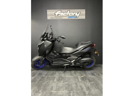 YAMAHA X-MAX 125