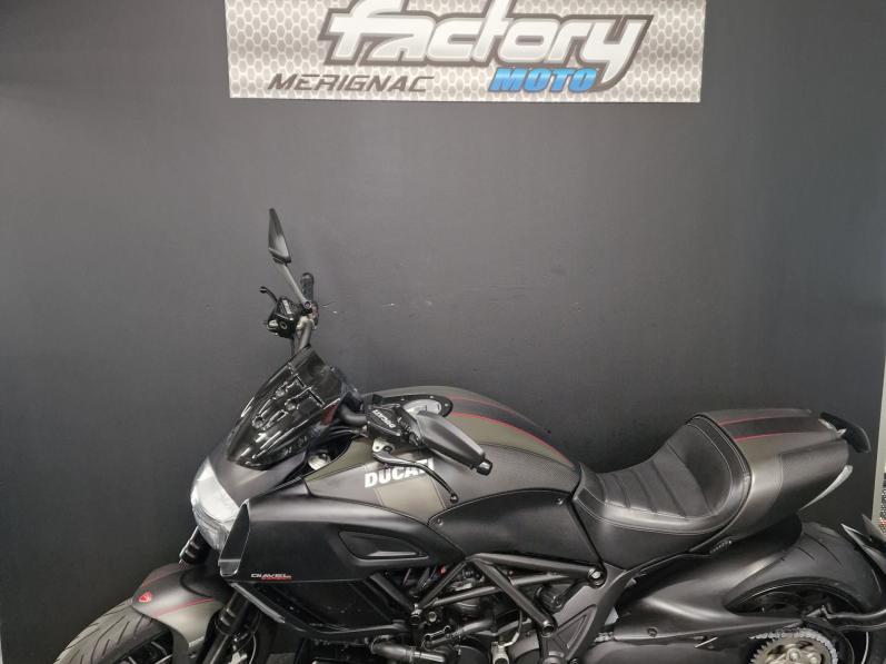 DUCATI DIAVEL CARBON