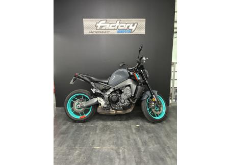 YAMAHA MT-09