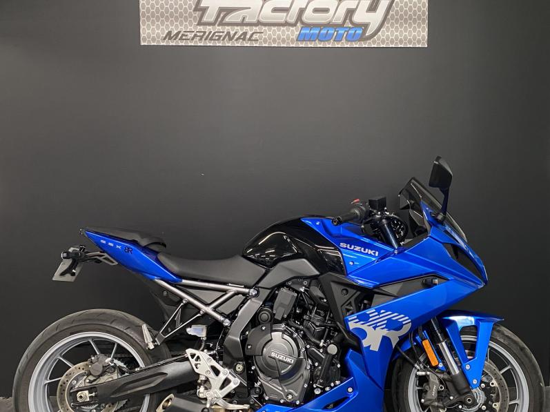 SUZUKI GSX-8R