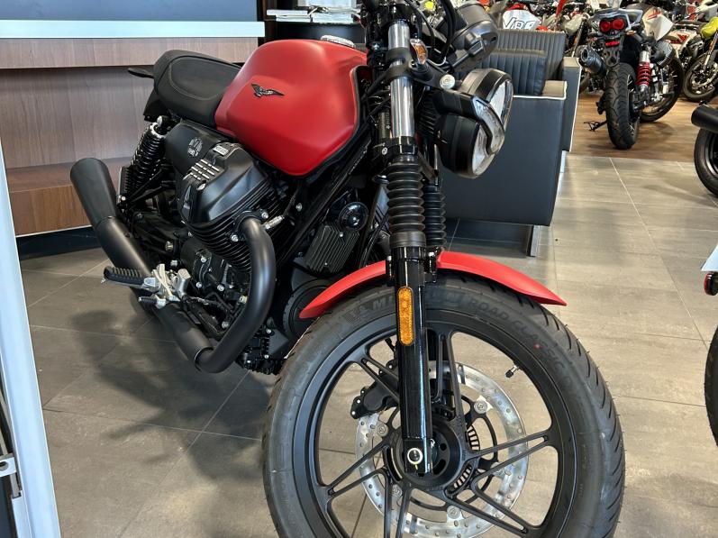 MOTO GUZZI V7 STONE