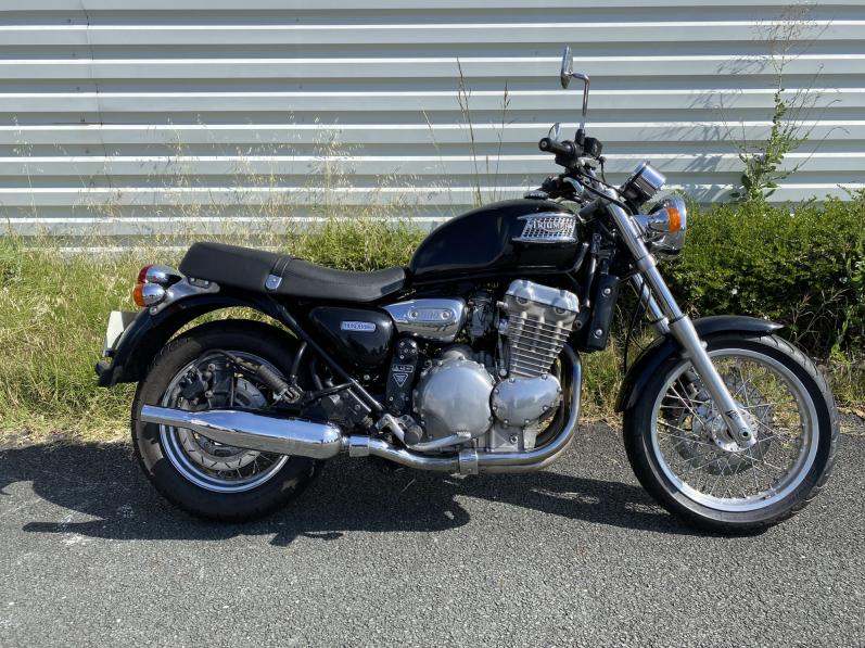 TRIUMPH THUNDERBIRD 900